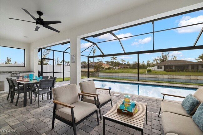 Building Photo - 1137 SW 18th Ct