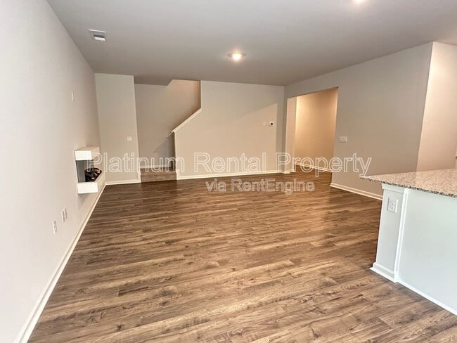 Building Photo - 488 Stoneybrook Dr