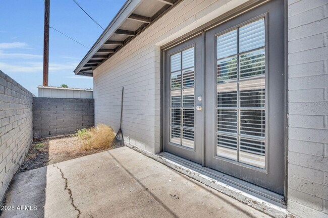 Building Photo - 3034 N 35th St