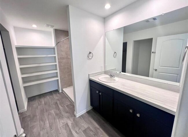 Building Photo - 14220 Fern Meadows Dr