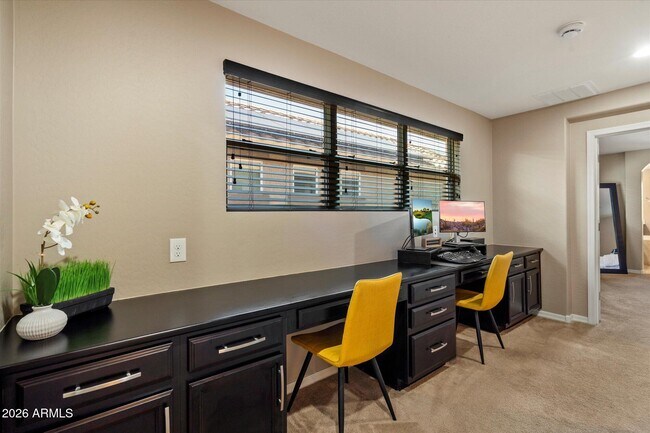 Building Photo - 12468 W Hummingbird Terrace