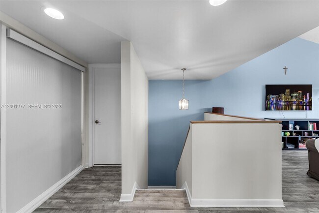 Building Photo - 6701 SW 116th Ct