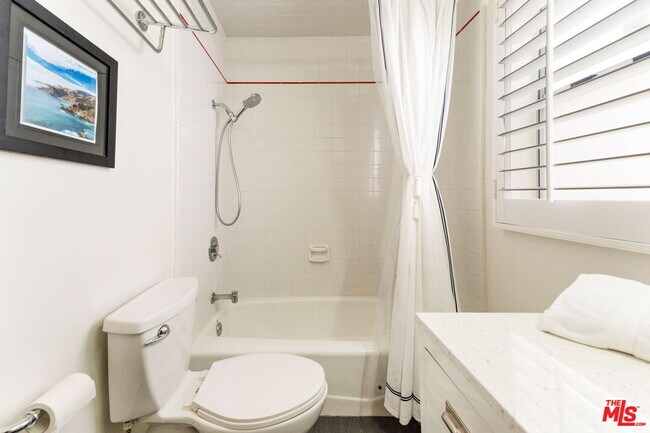 Building Photo - 1120 23rd St