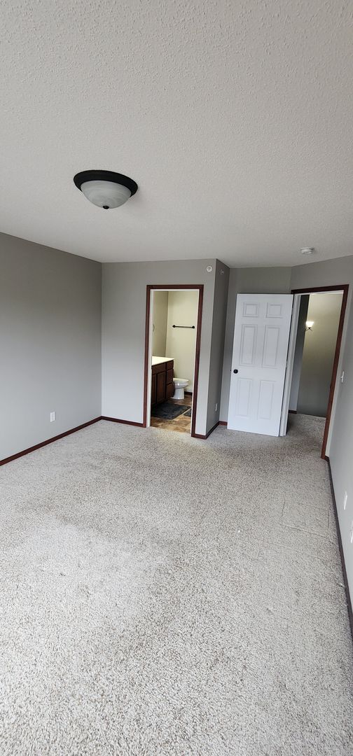 Building Photo - 5782 Overlook Ln