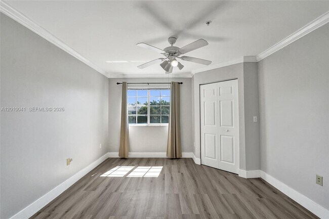 Building Photo - 631 SW 111th Ln