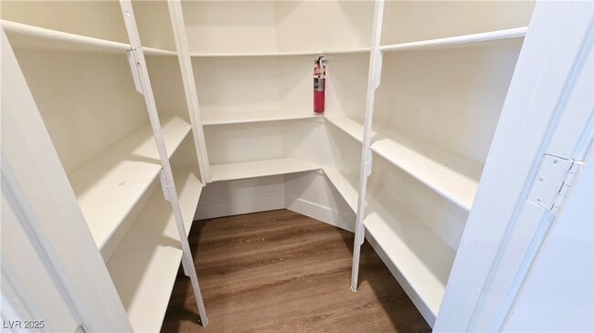 Building Photo - 9633 Boylagh Ave