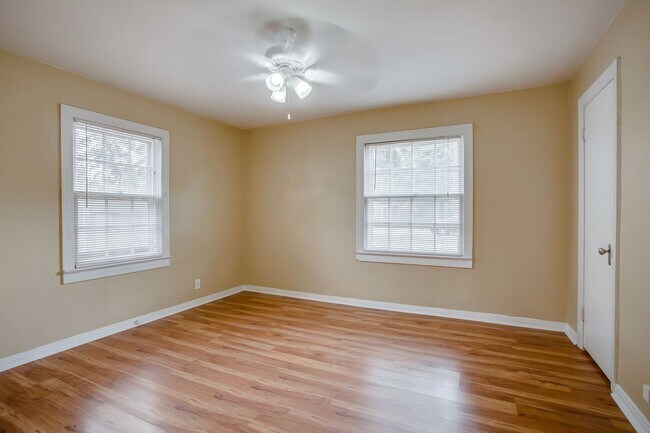 Building Photo - Pre Leasing for fall 2026! 3/2 in Tech Terrace