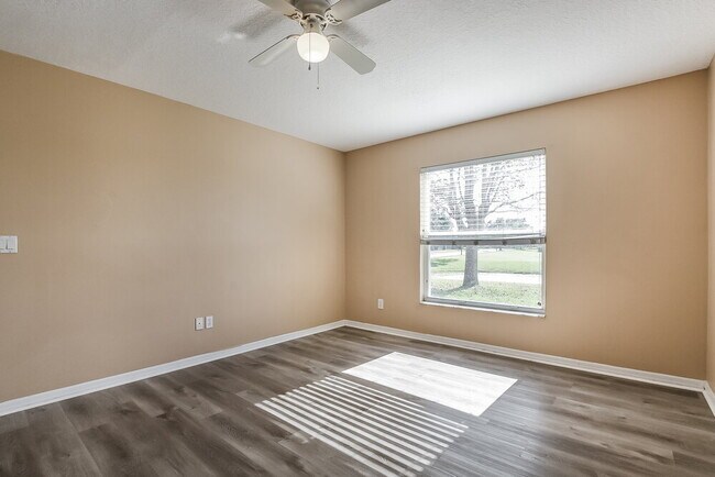 Building Photo - 500 Tuten Trail