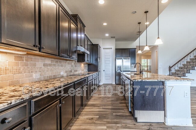 Building Photo - 908 Sussex Cove