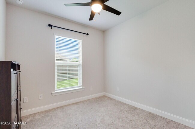 Building Photo - 106 Virtuous St