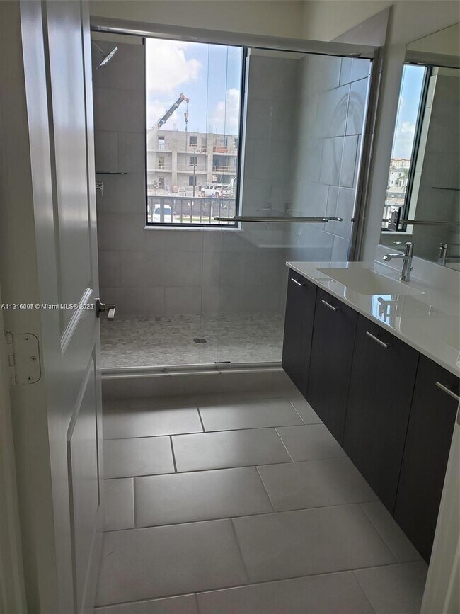 Building Photo - 8265 NW 41st St