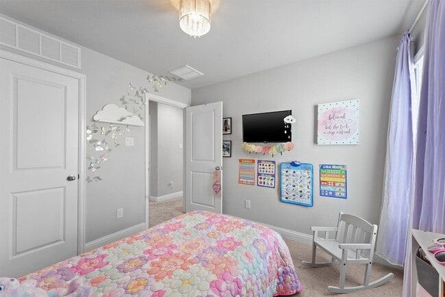 Building Photo - 4050 Shackleton Ct