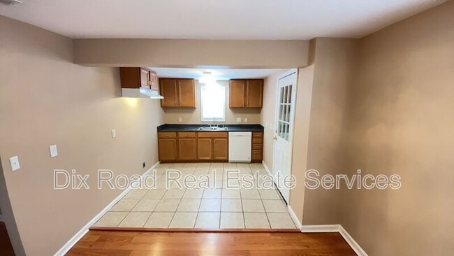 Building Photo - 1425 Welsh Ave