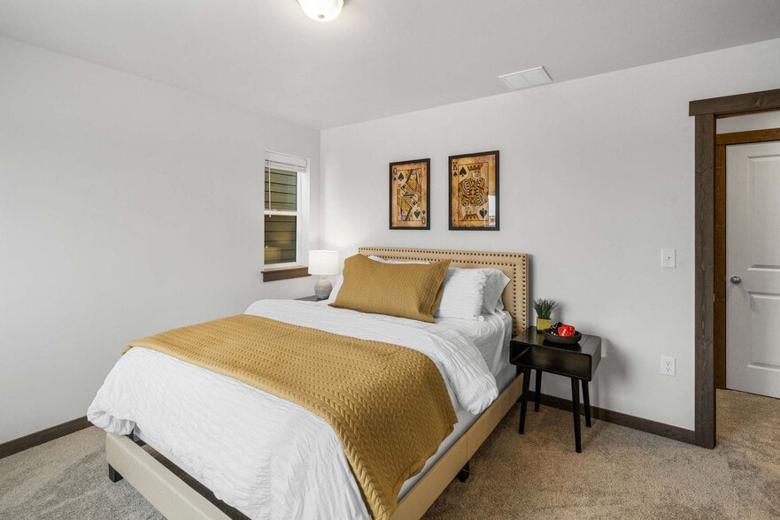 Building Photo - 2942 W Babcock St