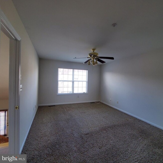 Building Photo - 16211 Ellipse Terrace