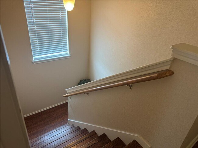 Building Photo - 2107 Charlotte Estates Dr