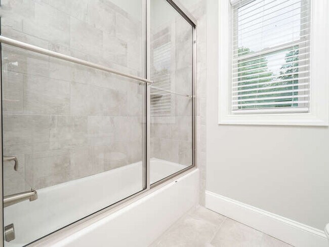 Building Photo - 3802 Kelford St