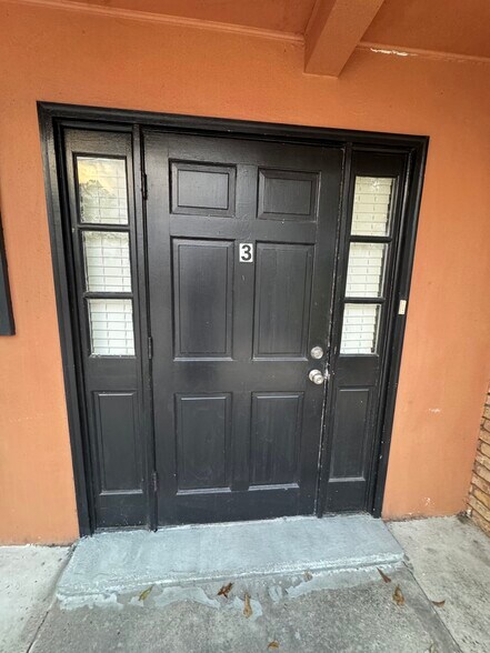 Building Photo - 3162 Highway 1 S