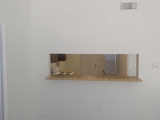 Building Photo - 4607 Bridgeview Ln