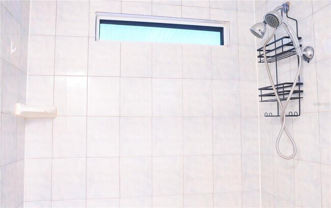 Building Photo - 630 Carpenter Rd