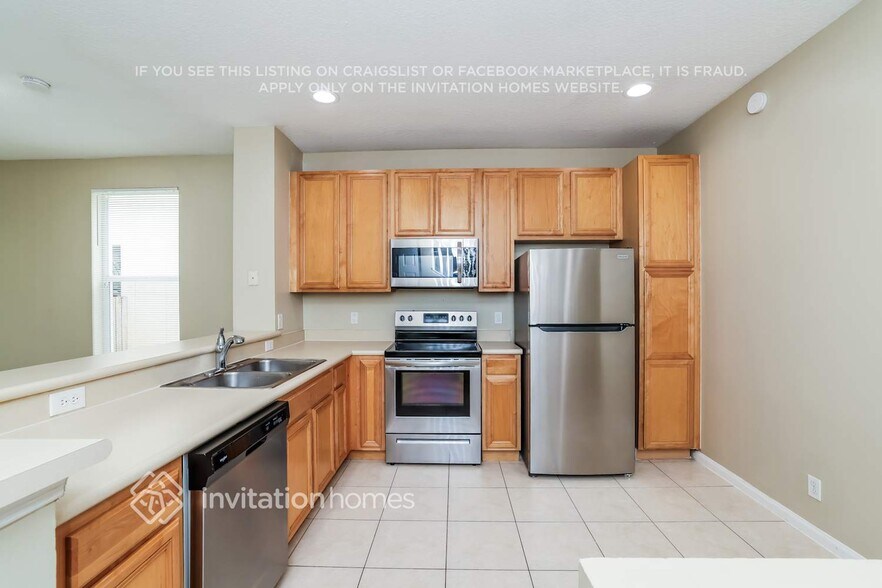 Building Photo - 9814 Porta Leona Ln