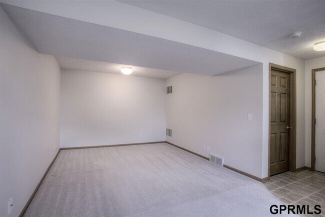 Building Photo - 13520 Westport Cir