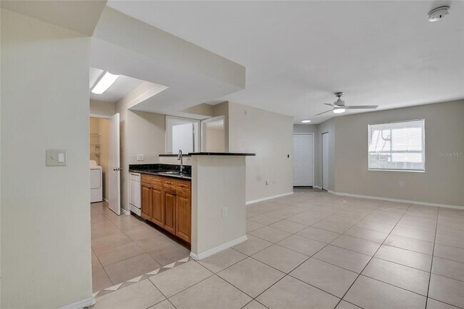 Building Photo - 3028 Parkway Blvd