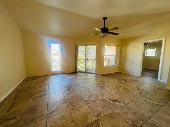 Building Photo - 4791 Via Palm Lakes Via