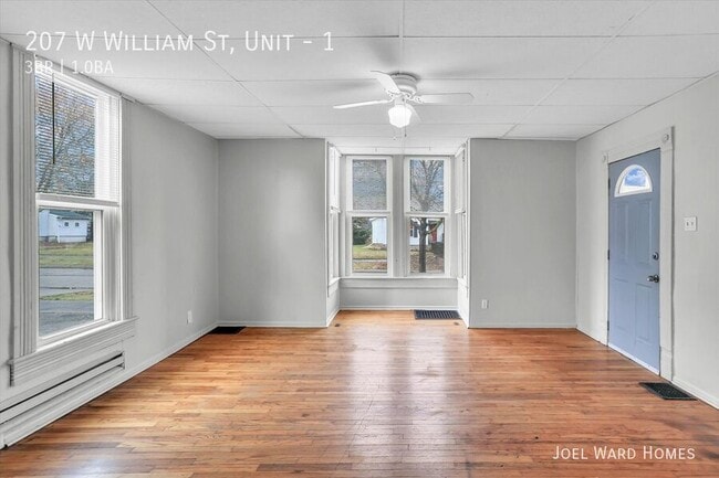 Building Photo - 207 W William St