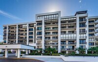 Building Photo - 6 Belleview Blvd