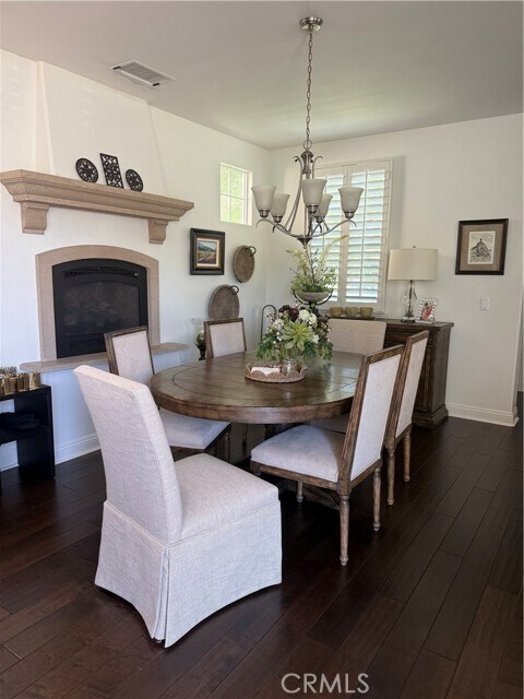 Building Photo - 25 Golf Dr