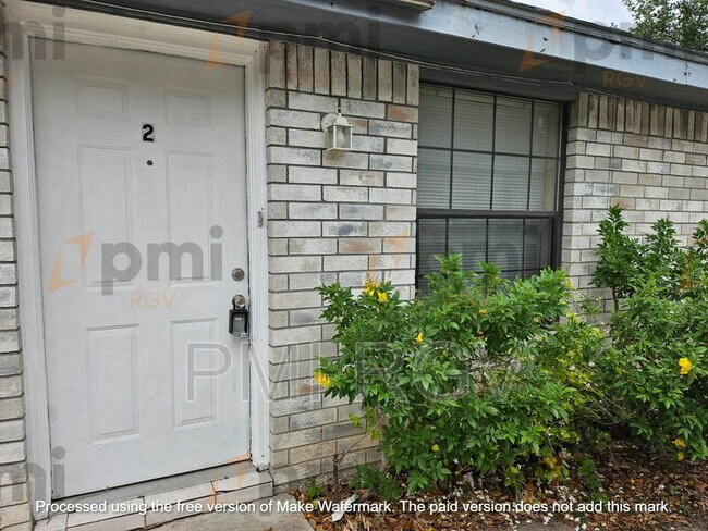Building Photo - 716 Quail Ave