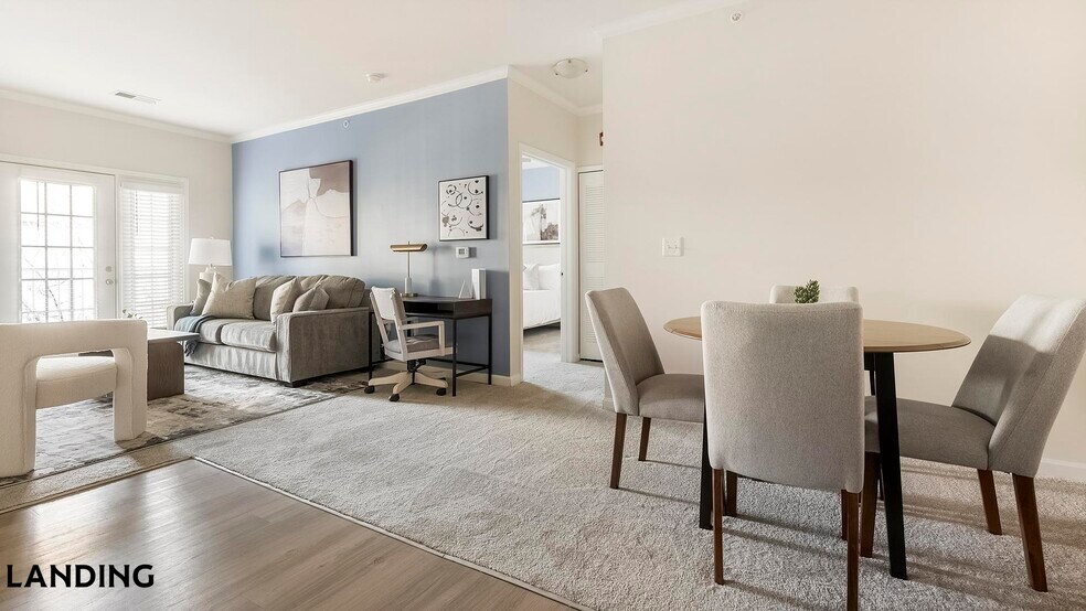 Building Photo - 9015 Kings Grant Dr