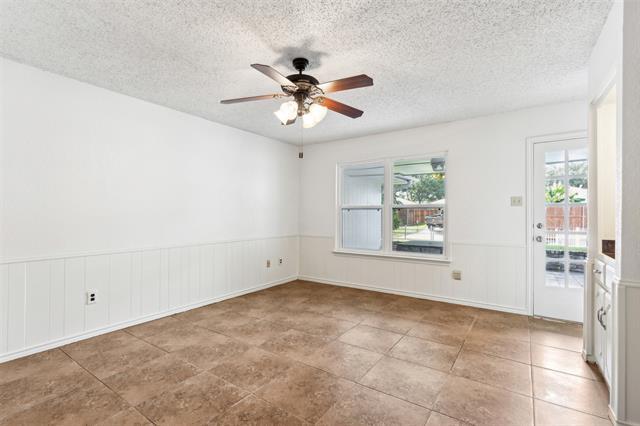 Building Photo - 1616 Tampico Dr