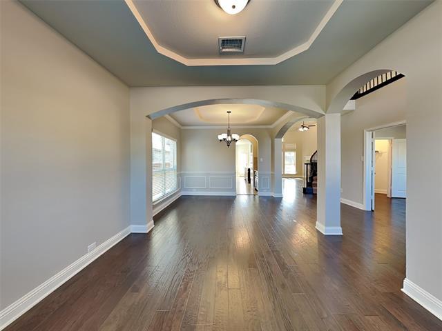 Building Photo - 1604 Vintage Ln