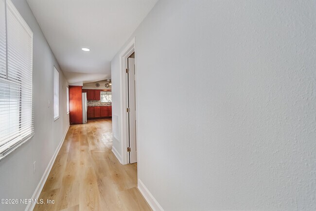 Building Photo - 11321 Deep Ln