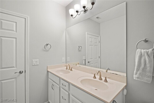 Building Photo - 26131 Palace Ln