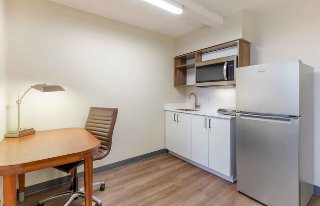 Building Photo - Furnished Studio-Pittsburgh - Cranberry - ...