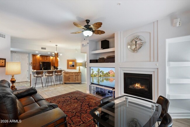 Building Photo - 5450 E Deer Valley Dr