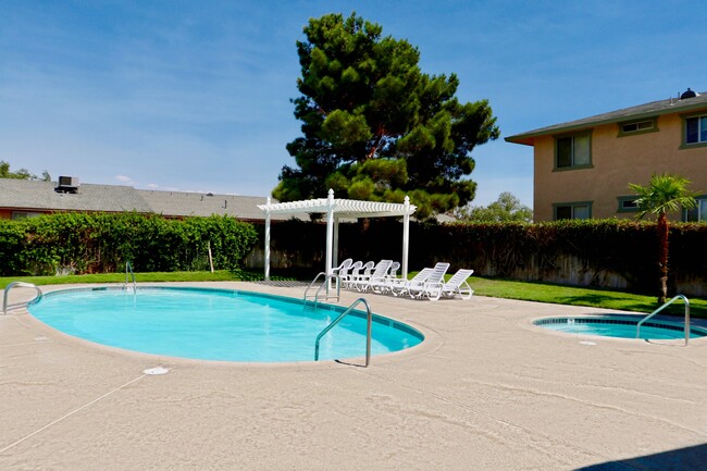 Primary Photo - Desert Springs Apartment Homes