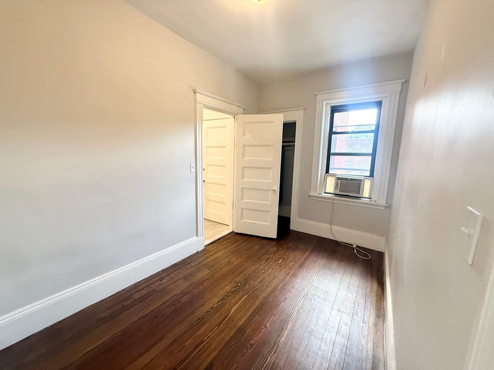 Building Photo - 1855 Beacon St