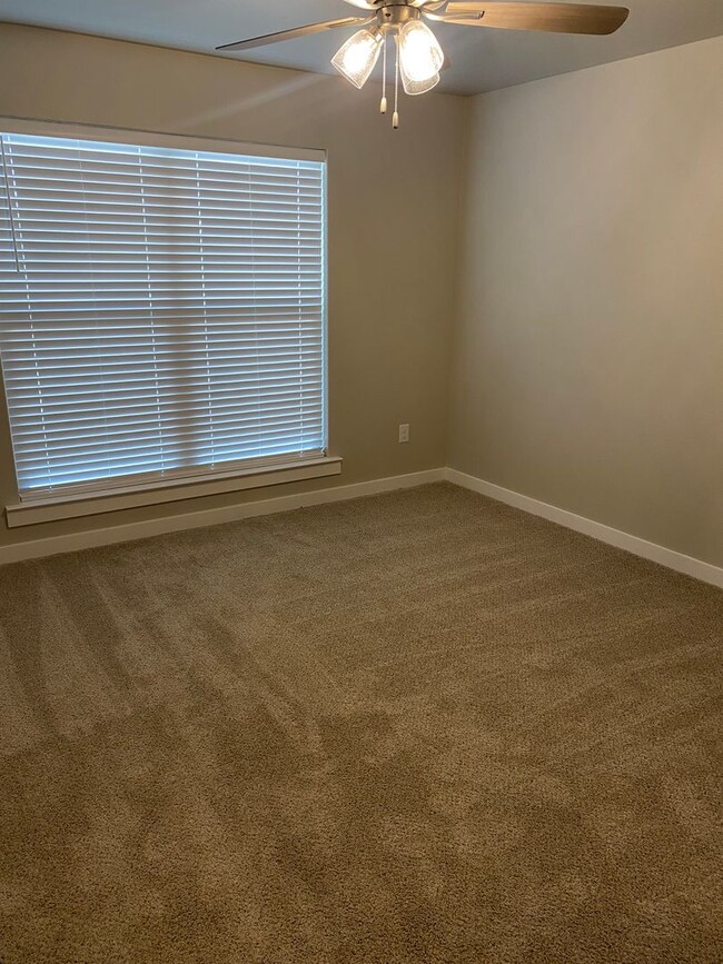 Building Photo - 4 bed 2 bath - Cooper ISD