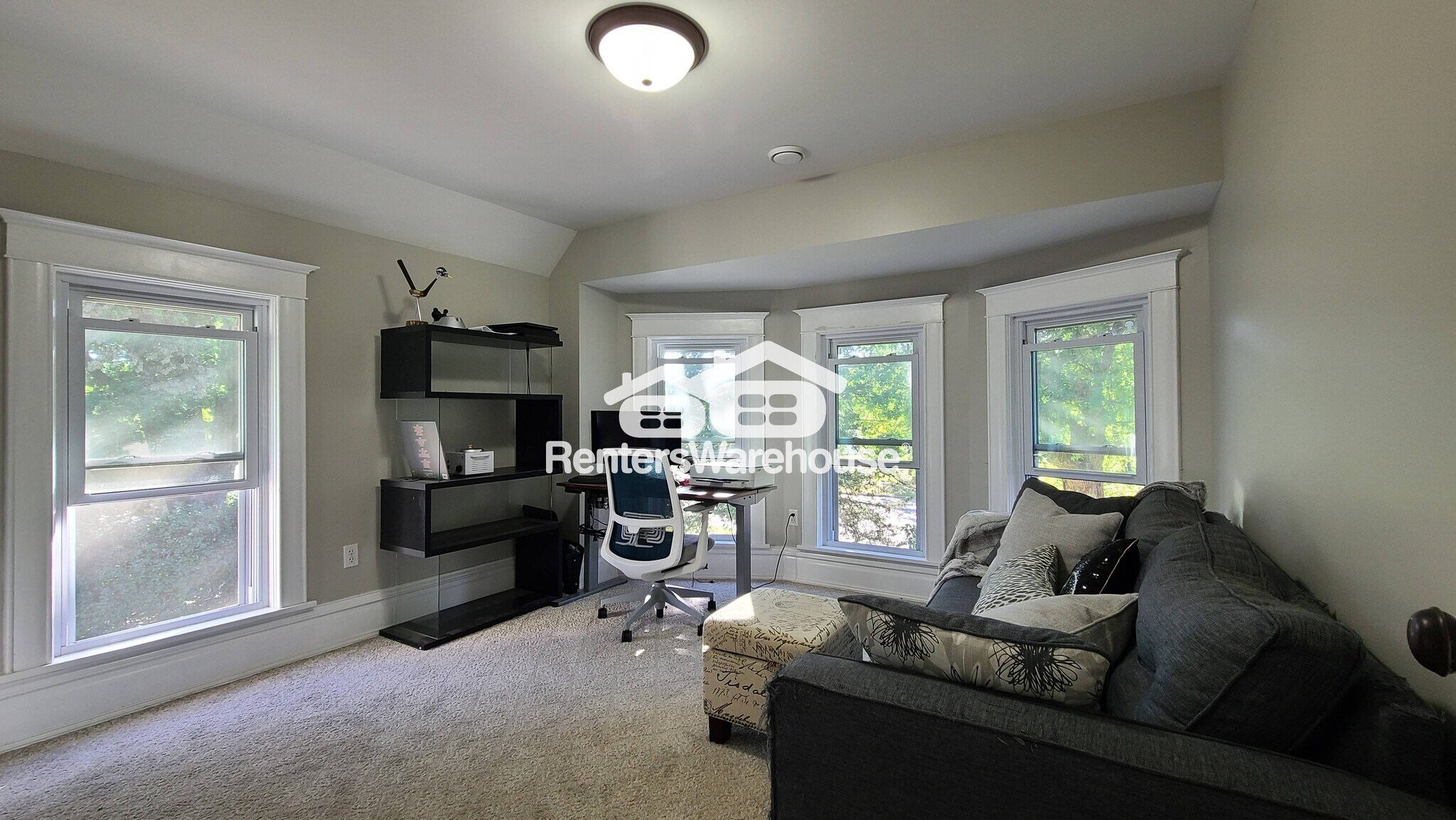 Building Photo - 142 N Arch Ave