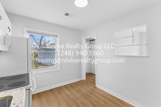 Building Photo - 25630 Tecla Ave