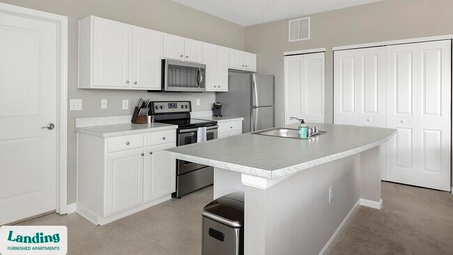 Building Photo - 6460 Chelsea Glen Dr