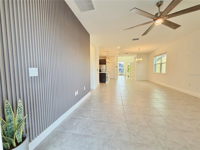 Building Photo - 2104 Axel St