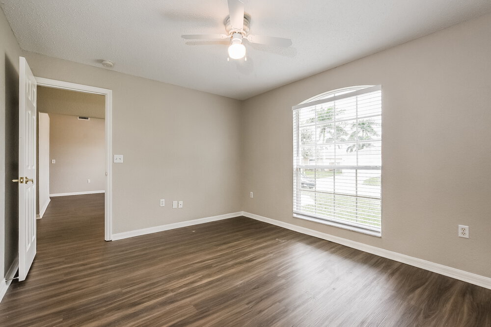 Building Photo - 7134 Summit Dr