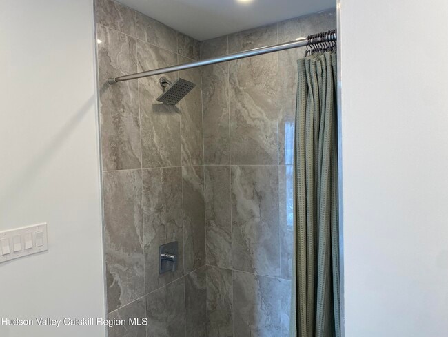 Building Photo - 520 Delaware Ave