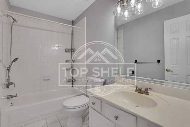 Building Photo - 127 Tara Blvd