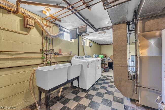 Building Photo - 2828 Snow Rd